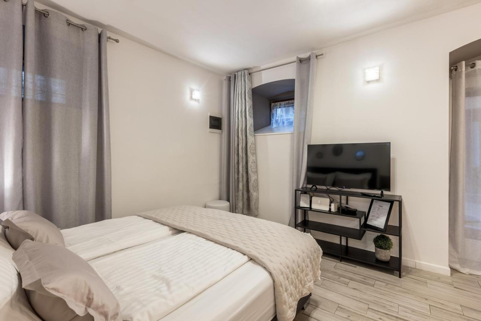 Apartments And Rooms Villa Lina Split Exterior foto