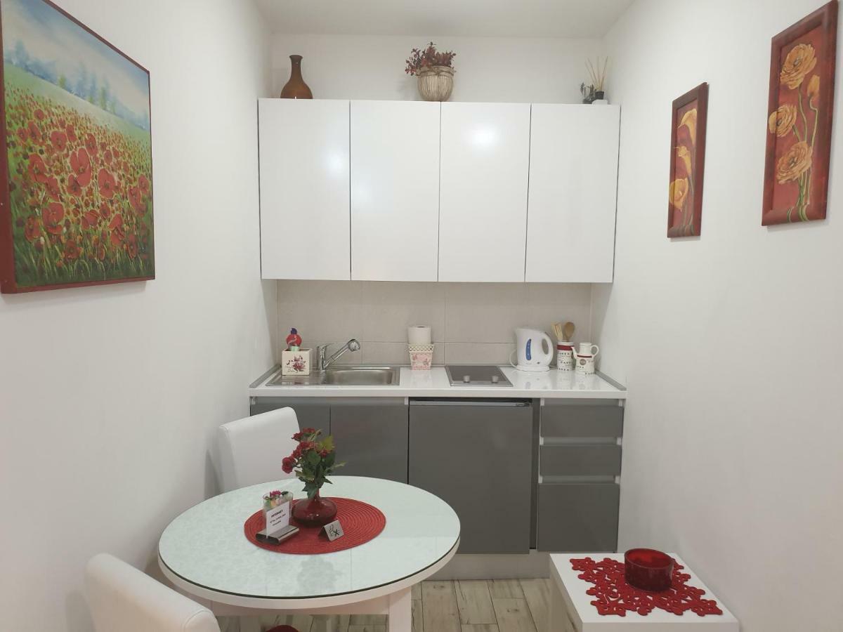Apartments And Rooms Villa Lina Split Exterior foto